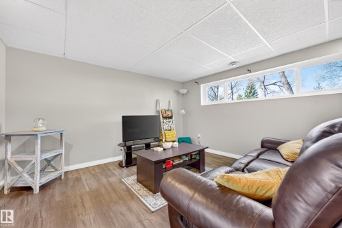 105 Mission Avenue, St. Albert, AB 