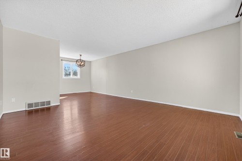 105 Mission Avenue, St. Albert, AB 
