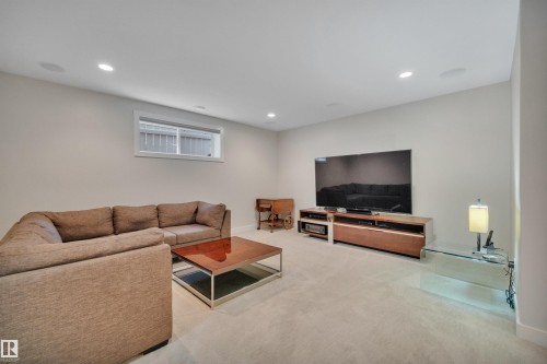 186 Sheppard Circle, Leduc, AB 