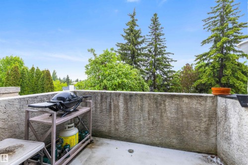 Outdoor balcony featuring concrete flooring and textured stucco walls - 10 Everest Crescent, St. Albert, AB 
