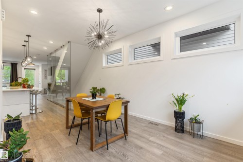 9124 73 Avenue, Edmonton, AB 