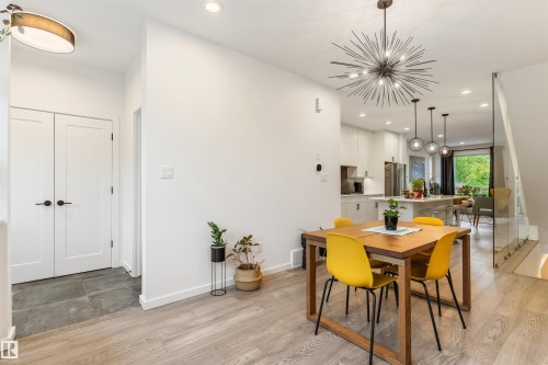 9124 73 Avenue, Edmonton, AB 