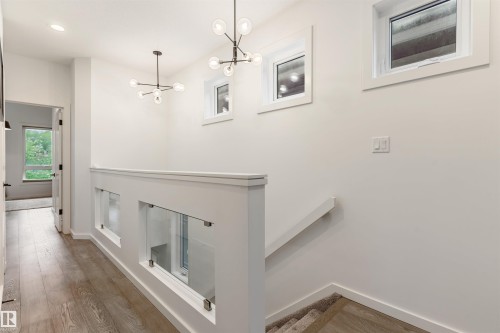 9124 73 Avenue, Edmonton, AB 