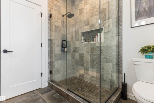 9124 73 Avenue, Edmonton, AB 