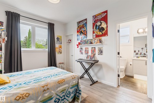 9124 73 Avenue, Edmonton, AB 