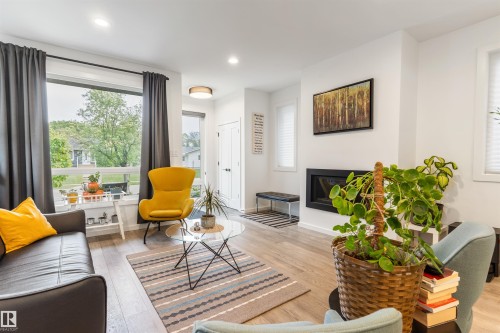 9124 73 Avenue, Edmonton, AB 