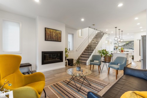 9124 73 Avenue, Edmonton, AB 