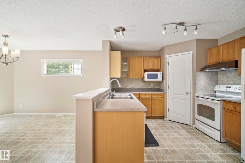 23 English Way, St. Albert, AB 