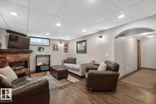 9623 Ottewell Road, Edmonton, AB 