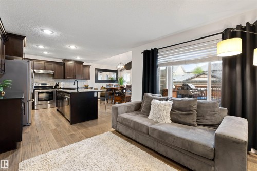 23 Meadowview Landing, Spruce Grove, AB 