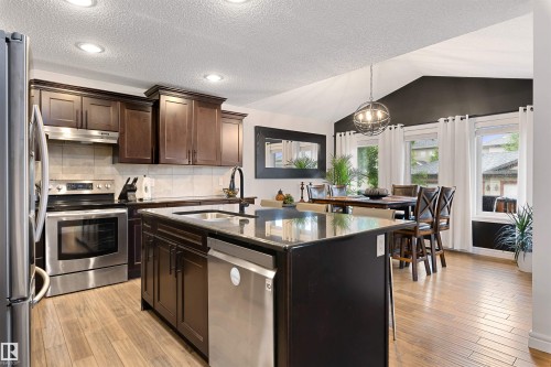 23 Meadowview Landing, Spruce Grove, AB 
