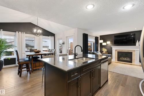23 Meadowview Landing, Spruce Grove, AB 