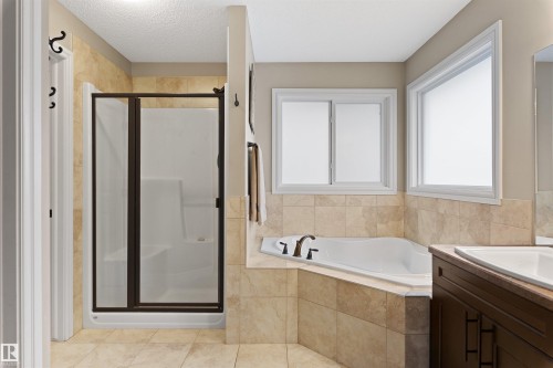 23 Meadowview Landing, Spruce Grove, AB 