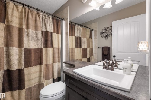 23 Meadowview Landing, Spruce Grove, AB 