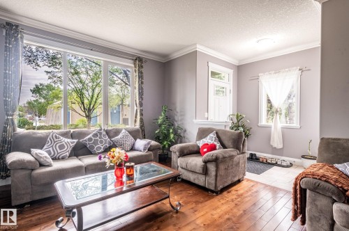 1 12042 101 Street, Edmonton, AB 