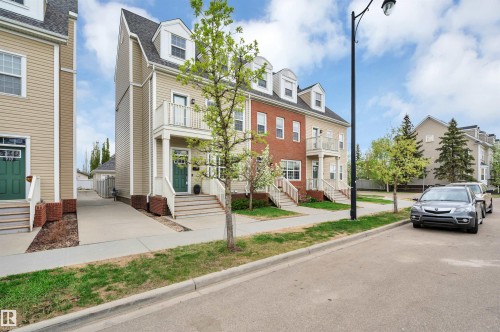 908 Valour Way, Edmonton, AB - Outdoor With Balcony With Facade