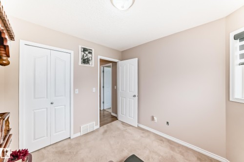 3994 Mcmullen Green Green, Edmonton, AB 