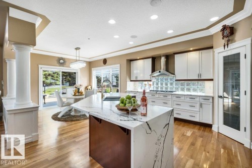 74-53302 261 Range Road, Rural Parkland County, AB - Indoor Photo Showing Kitchen With Upgraded Kitchen