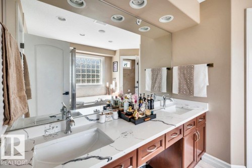 74-53302 261 Range Road, Rural Parkland County, AB - Indoor Photo Showing Bathroom