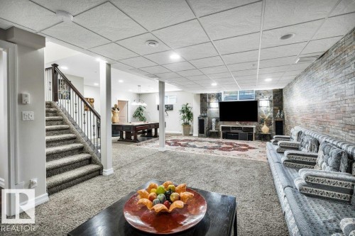 74-53302 261 Range Road, Rural Parkland County, AB - Indoor Photo Showing Other Room