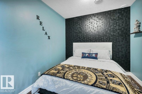 74-53302 261 Range Road, Rural Parkland County, AB - Indoor Photo Showing Bedroom