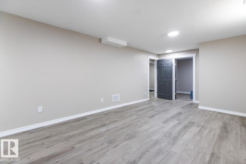 6303 89 Avenue, Edmonton, AB - Indoor Photo Showing Other Room