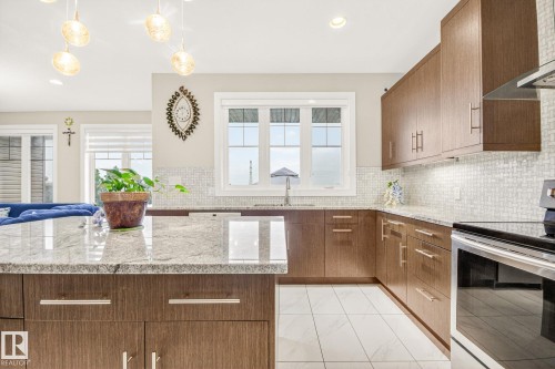5803 32 Street Ne, Rural Leduc County, AB - Indoor Photo Showing Kitchen With Upgraded Kitchen