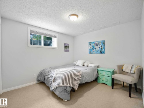 920 Haliburton Road, Edmonton, AB - Indoor Photo Showing Bedroom
