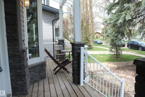 Nice Front Porch. - 10216 89 Street, Edmonton, AB - Outdoor