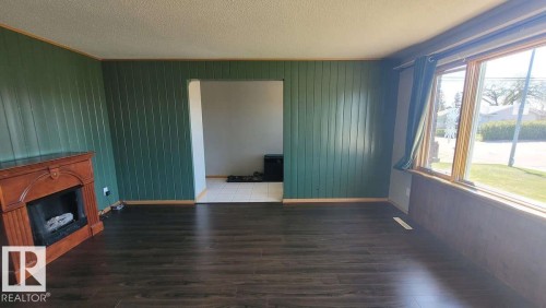7220 131A Avenue, Edmonton, AB - Indoor