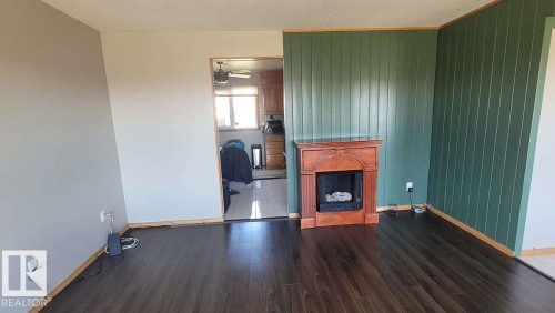 7220 131A Avenue, Edmonton, AB - Indoor With Fireplace
