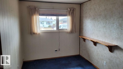 7220 131A Avenue, Edmonton, AB - Indoor Photo Showing Other Room