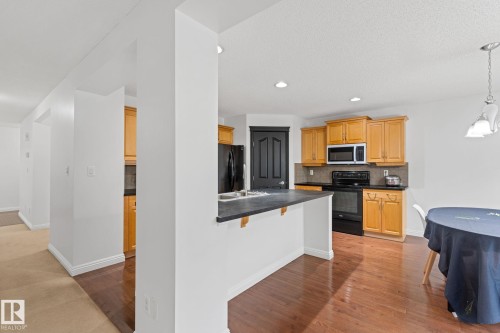 1951 120 Street, Edmonton, AB - Indoor Photo Showing Kitchen