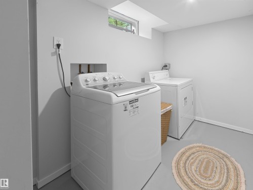 8603 73 Street, Edmonton, AB - Indoor Photo Showing Laundry Room