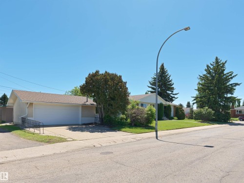 8603 73 Street, Edmonton, AB - Outdoor
