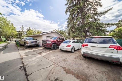 Parking - 6403 132 Street, Edmonton, AB - Outdoor