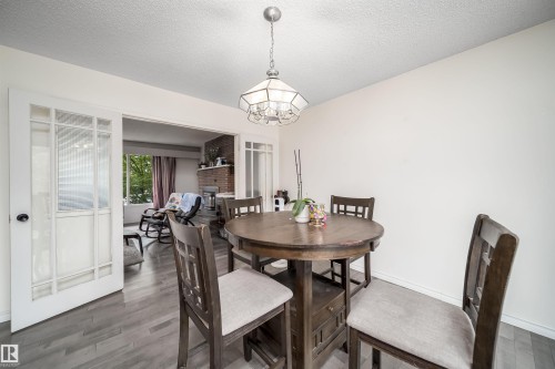 Dining area - 6403 132 Street, Edmonton, AB - Indoor Photo Showing Dining Room