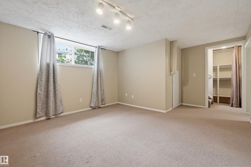 817 Erin Place, Edmonton, AB - Indoor Photo Showing Other Room