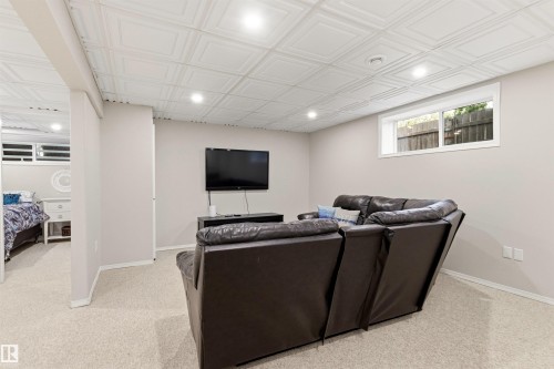 24 Egerland Place, Stony Plain, AB 