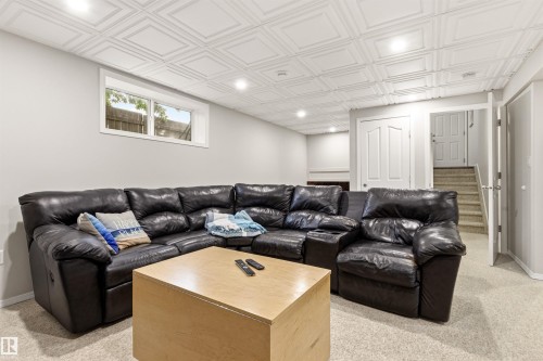 24 Egerland Place, Stony Plain, AB 
