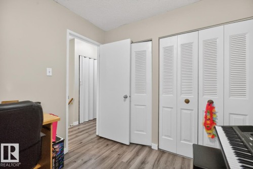 11368 139 Avenue, Edmonton, AB 