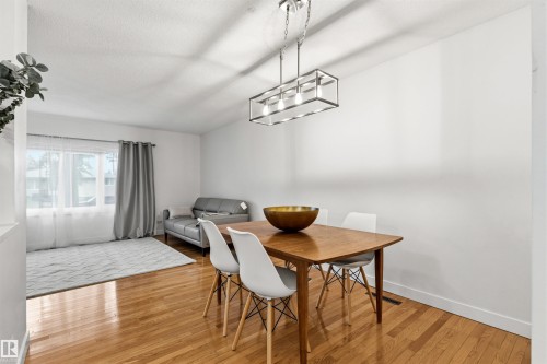 11135 49 Avenue, Edmonton, AB 