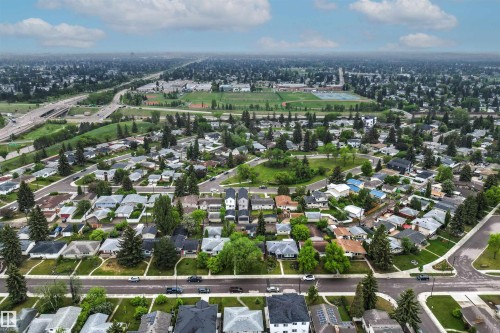 11135 49 Avenue, Edmonton, AB 