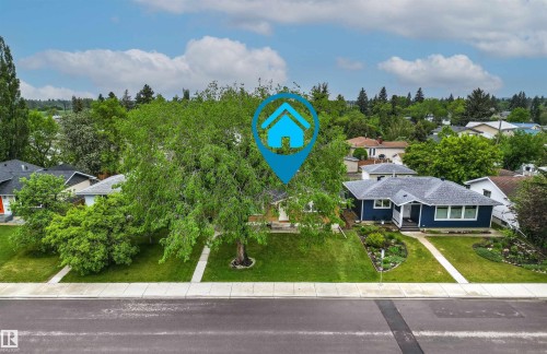 11135 49 Avenue, Edmonton, AB 