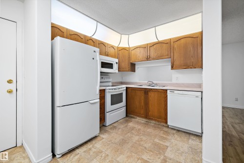 111 9619 174 Street, Edmonton, AB 