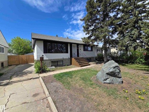 11844 St Albert Trail, Edmonton, AB 