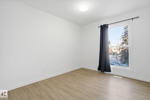 5538 145 Avenue, Edmonton, AB 