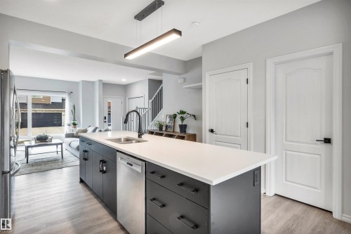 2495 Kelly Circle Circle, Edmonton, AB 