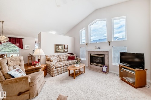 49 9718 176 Street, Edmonton, AB 