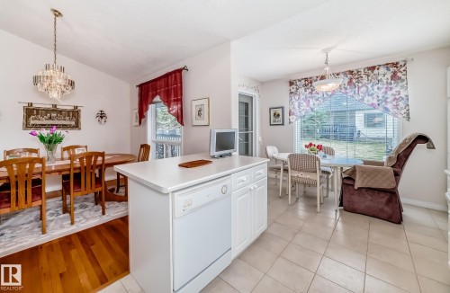 49 9718 176 Street, Edmonton, AB 